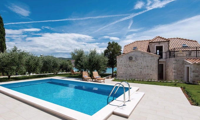 Loviste Villa | Beautiful Villa Mediterranean Pearl