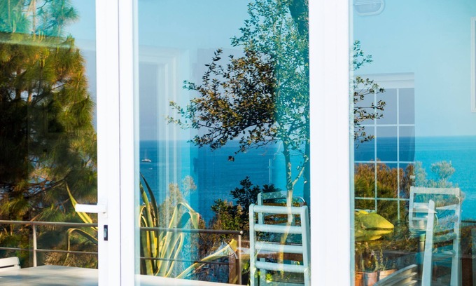 Portoferraio Villa | Villa independiente en el matorral mediterráneo y con vistas a las aguas cristalinas de la playa de
