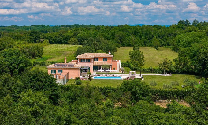 Tinjan Villa | Villa Village by Villas Guide