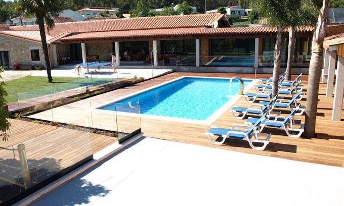 Bagunte Cabaña | Hermosa villa con 5 dormitorios, amplio jardín, hermosa vista a la piscina a 45 km de Oporto