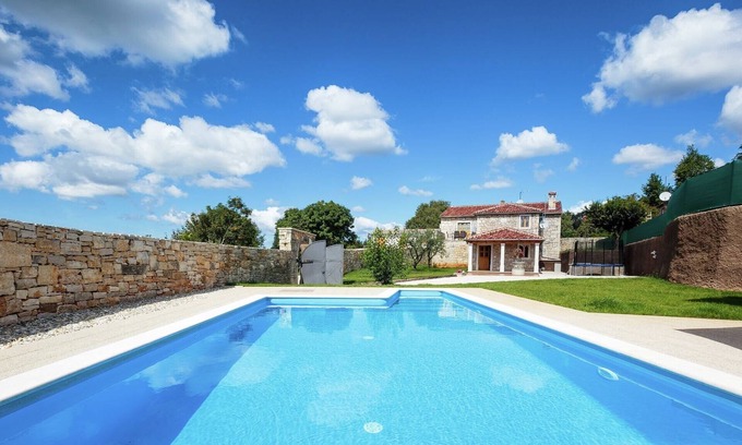 Mofardini Cabaña | Villa de lujo en Jakovici, Croacia con Piscina
