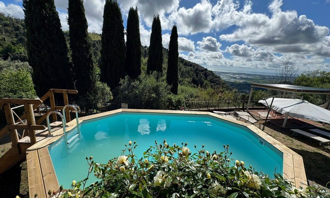 Chiatri Villa | Casa de vacaciones con WIFI, piscina privada, TV, terraza, vista panorámica, cerca de Lucca