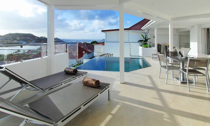 Lurin Villa | Beautiful Wastra Luxury villa