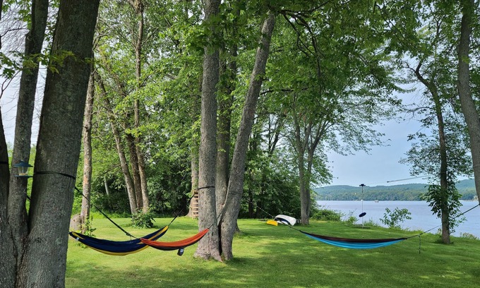 Plantagenet Cabaña | Beautiful Waterfront Cottage on Ottawa River