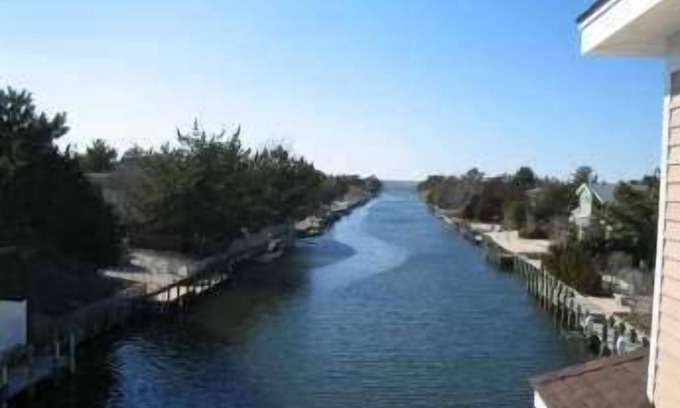 Loveladies Casa | BEAUTIFUL WATERFRONT HOME!
