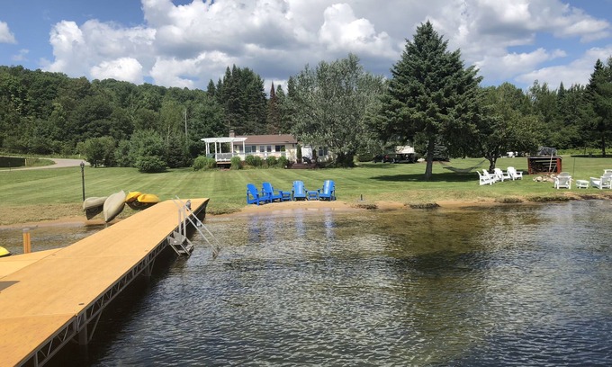 Crandon Casa | Beautiful Wisconsin Beach Retreat Lake Lucerne