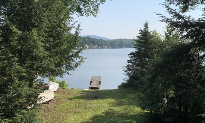 Caroga Lake Casa | Beautiful Year Round Lake Front Retreat