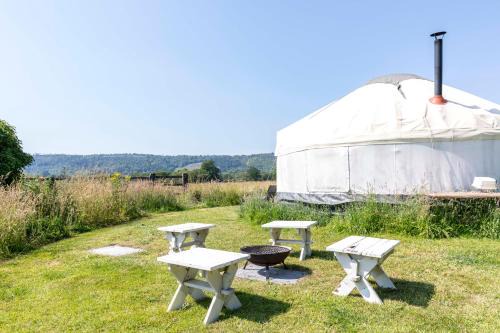 Graffham Otro | Beautiful Yurt with stunning South Downs views