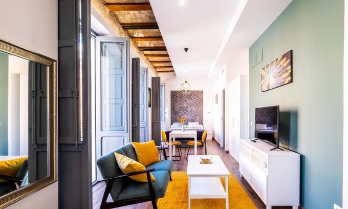 Morvedre Apartamento | Beautifully Designed Studio with Lots of Natural Light