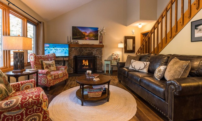 Aspen Brook Cabina | Una lujosa y cómoda cabaña de montaña: a pocos pasos del río Big Thompson