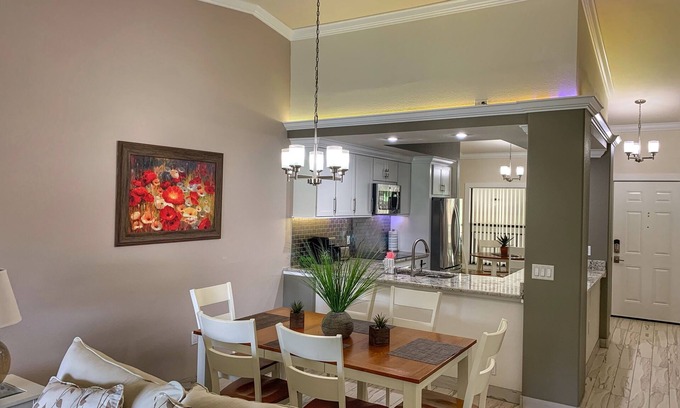 South Bradenton Condominio | Beautifully furnished condo