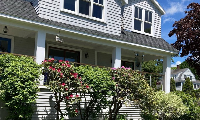 Falmouth Foreside Casa | Beautifully furnished seaside cottage in Falmouth, ME