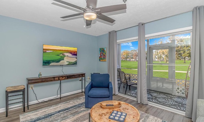Carolina Forest Casa | Beautifully Renovated- Ground Floor Condo Sleeps 4! 1 bed, 1 bath - River Oaks Golf Villas unit 7-B