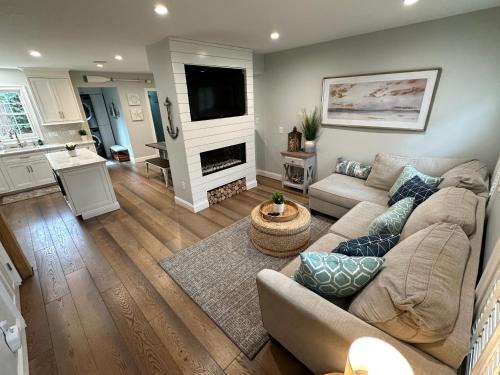 Yachting Village Casa | Beautifully Renovated 2 Bed 2 Bath Private Home