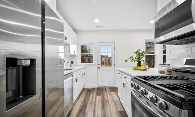Towson Casa | Beautifully Renovated 4 Bedroom 2 Bath Townhome 2 Blocks from Towson University!