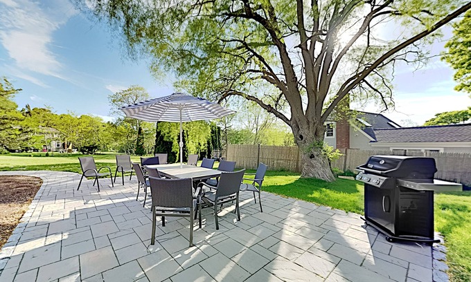 West Hyannisport Casa | Beautifully Renovated Farmhouse w/ Dual Living Areas - Near Beach & Dining