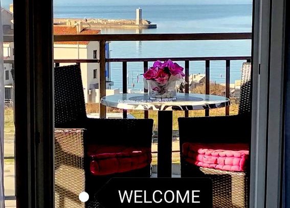 Senj Apartamento | Beautyful sea view 6 luxury studio Danijela