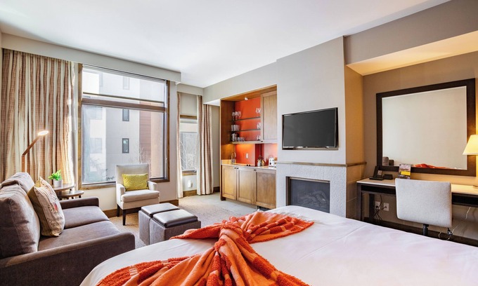 Avon Hotel | Beaver Creek Solace | Resort Access with Pool + Hot Tub | Premier Avon Location
