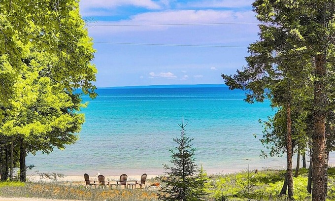 Beaver Island Casa | Beaver Island - The Guest House
