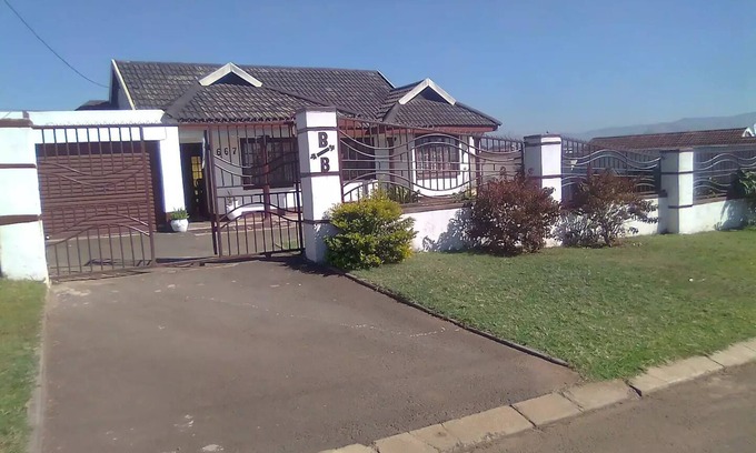 Pietermaritzburg Casa | Bed and Breakfast at The White House