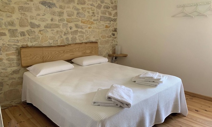 Domessargues Cama Y Desayuno | Bed and breakfast / gîte with SPA (Massages on reservation)