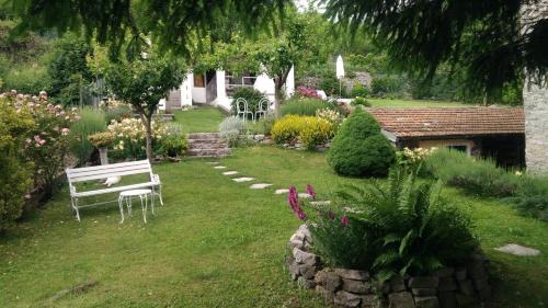 Perledo Cama Y Desayuno | Bed and Breakfast Papillon