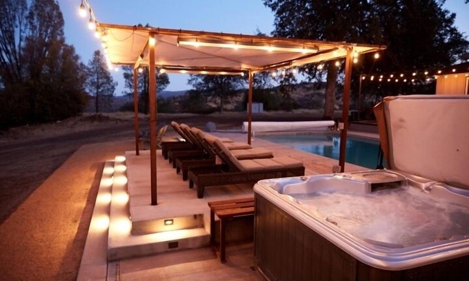 Clear Lake Cama Y Desayuno | Bed & Barrel at Stonehouse Cellars