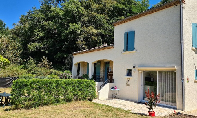 Frayssinet-le-Gelat Cama Y Desayuno | Bed & Breakfast / Chambre d'hôtes 'La Perle de Frayssinet-Le-Gélat', France