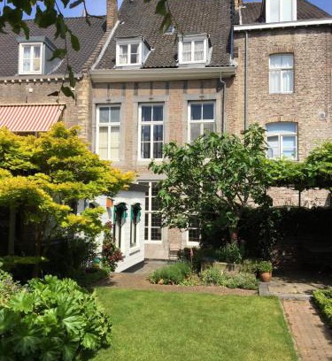 Binnenstad Cama Y Desayuno | Bed & breakfast in monumental house maastricht centre