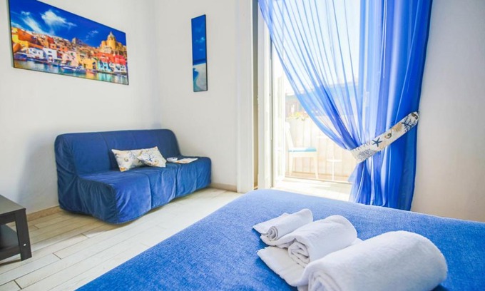 Montecalvario Cama Y Desayuno | Bed & Breakfast Piazza Dante