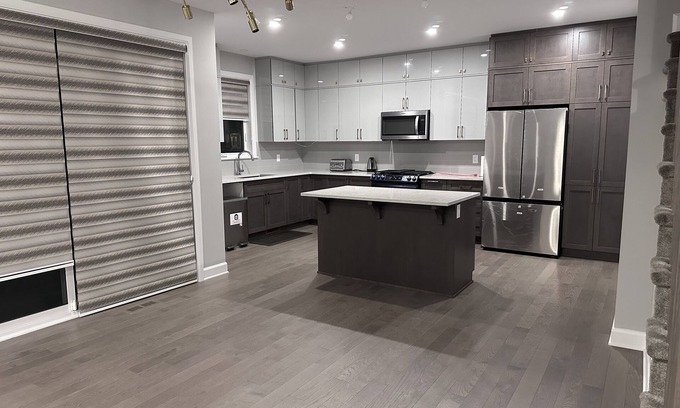 Russell Casa | 659 Parkview Ter