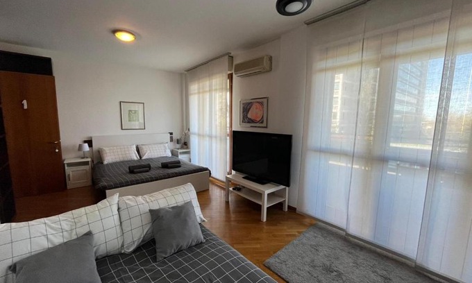 San Donato Milanese Casa | BedandBreakfast Eni Torri Lombarde San Donato BBqueen