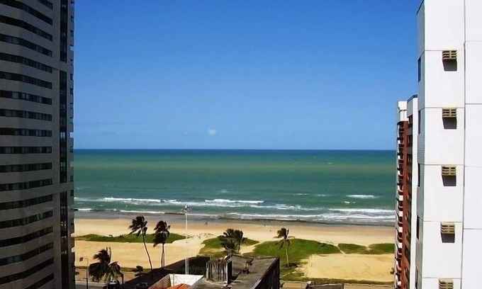 Pina Apartamento | CUARTO Y SALA MOBILIADO - Cerca de la Playa con vistas al mar