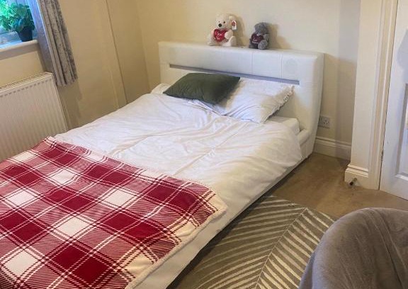 Cheshunt Casa | Bedroom in Cheshunt 1 Month Minimum Stay