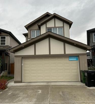 Southwest Edmonton Casa | Bedroom SW Edmonton HWY 2 near YEG