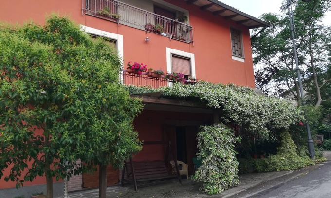 Sambucetole Casa | BEDS AND BIKES precioso apartamento en Umbria