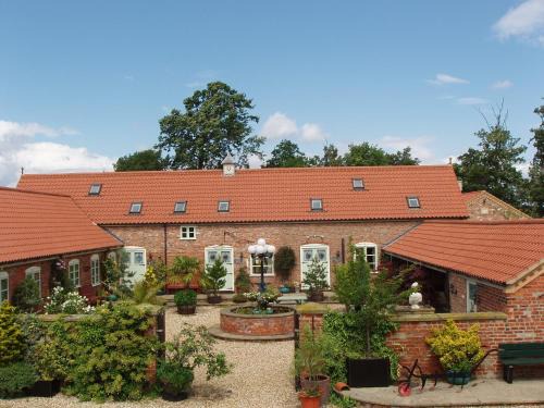 Grimsby Casa | Beech Farm cottages