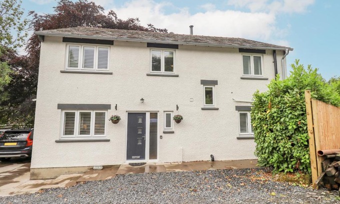 Lakeside Casa | Beech Lea