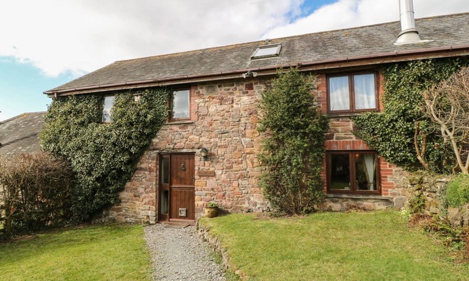 South Molton Casa | BEECHCROFT COTTAGE, pet friendly, with open fire in South Molton