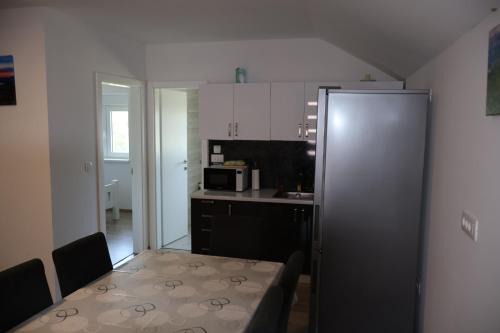 Canton 10 Apartamento | Beechfront Escape Busko 2