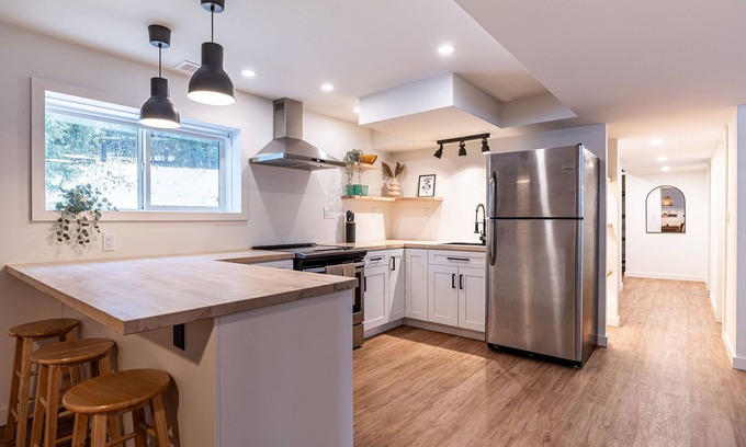 Revelstoke Cama Y Desayuno | Begbie B&B | 3 mins from ski hill