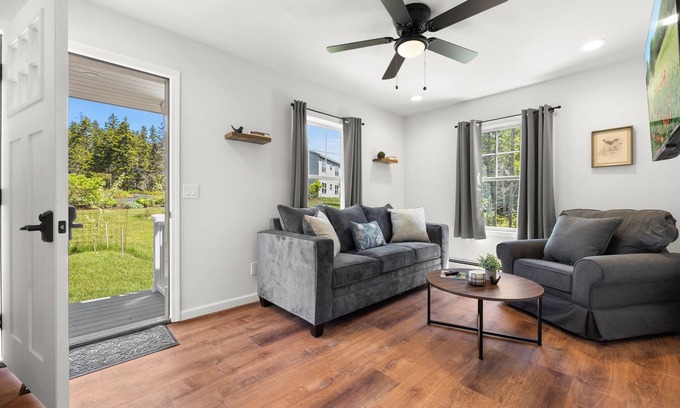Bernard Apartamento | Begin your adventure on Mount Desert Island with Maine's premier vacation destination! "5A "