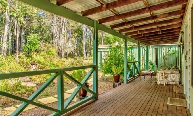 Holyoake Casa | "Begonia Cottage" welcomes you....