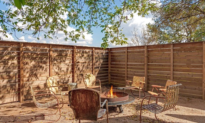 Harper Casa | Behrends Family Homestead