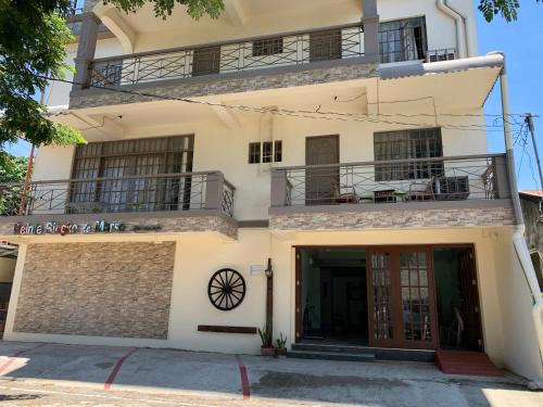 Candon Apartamento | Beinte Singko de Marso Apartments