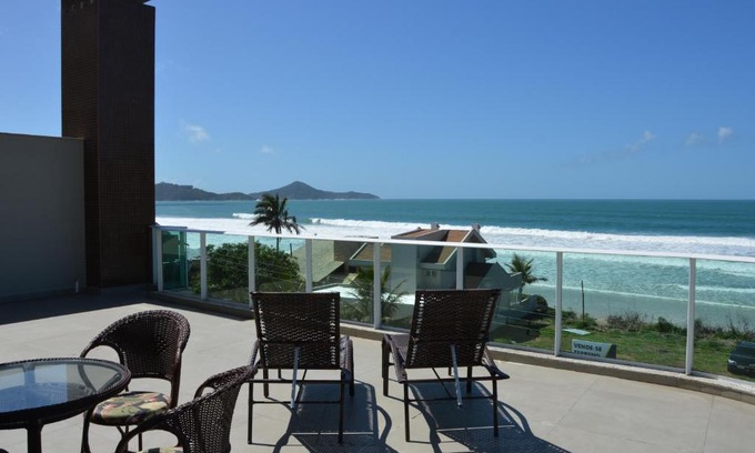Canto Grande Apartamento | Belíssima cobertura duplex - De frente para o mar - Bombinhas-SC