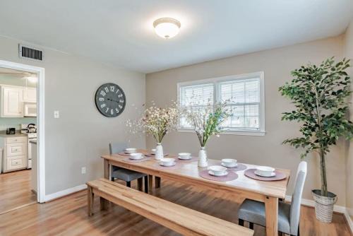 Mobile Casa | Bel-Air Bungalow- close to Midtown Highways and Downtown Mobile