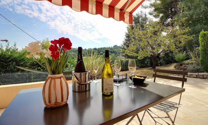 Les Baraques Casa | Bel Appart 50 m2 Dans le Site Classé de Mougins, Clim Terrasse