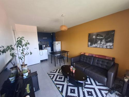 La Celle-sous-Gouzon Apartamento | Bel appartement - Grande Terrasse - Parking