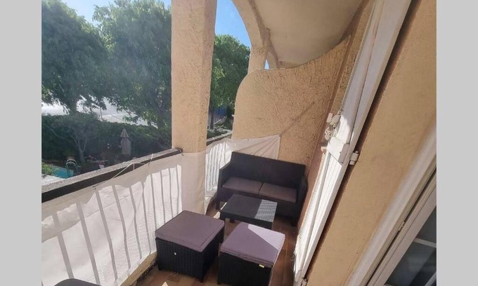 Le Beausset Apartamento | Bel appartement avec balcon et parking privé
